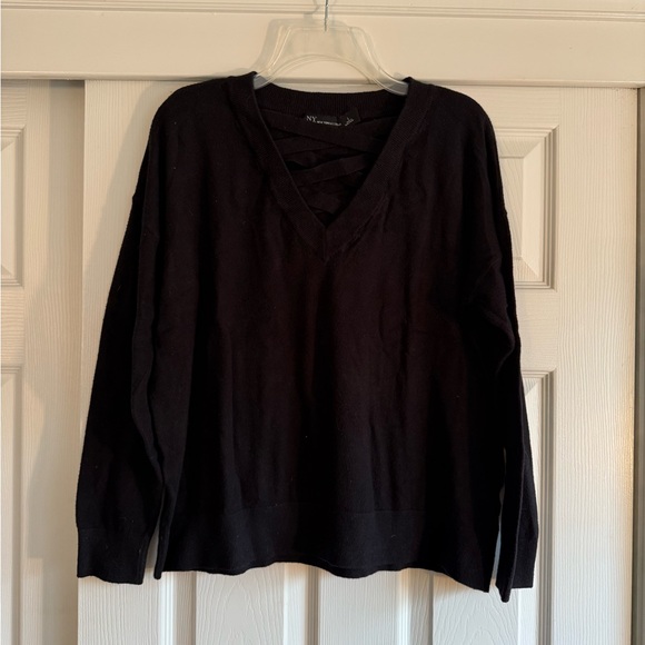 NY&C Black Cropped Sweater - Picture 8 of 8